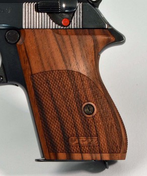 Walther PPK, kurze kompakte Ausführung, mit Rhomlas